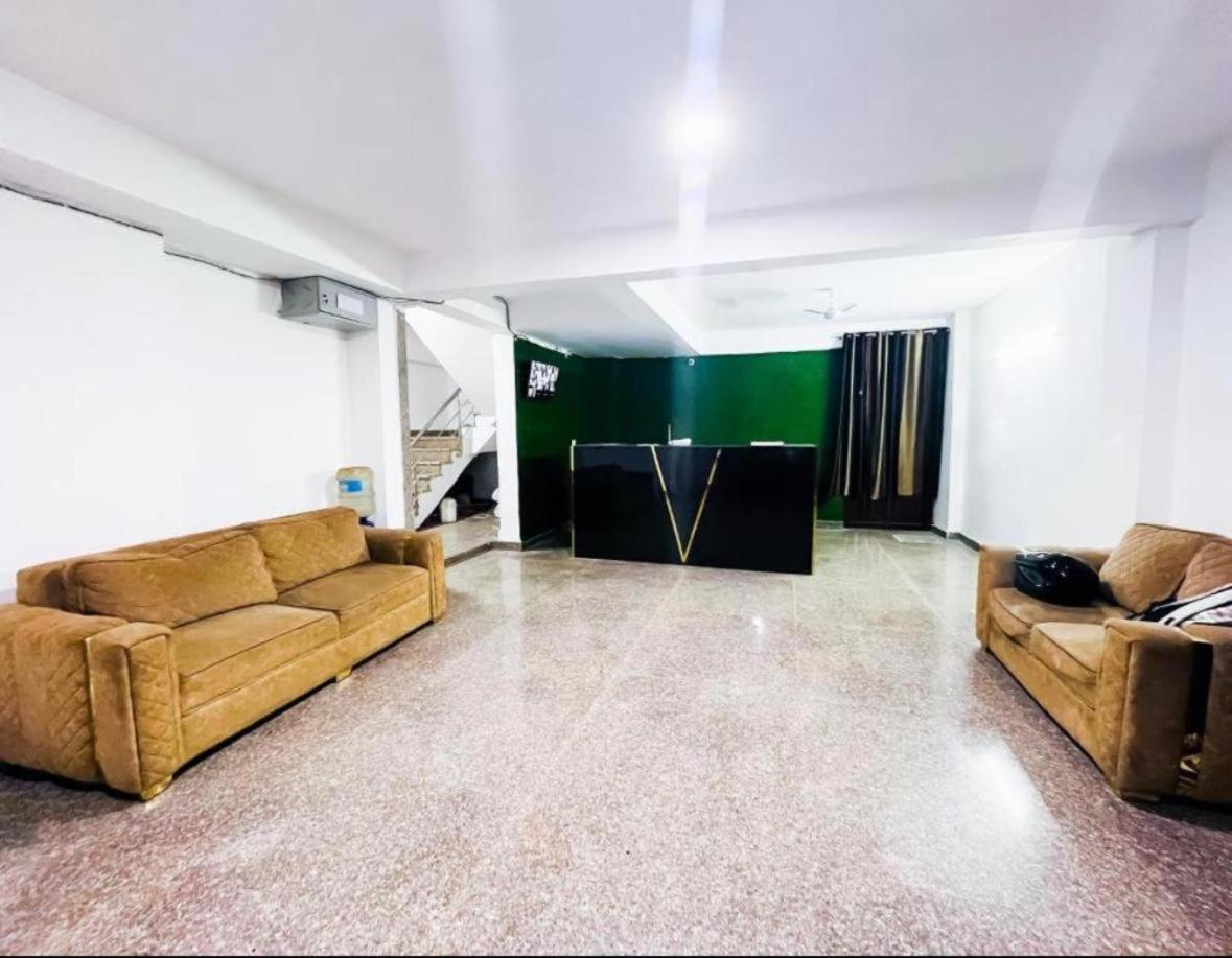 Hotel Aiims New Delhi Ngoại thất bức ảnh